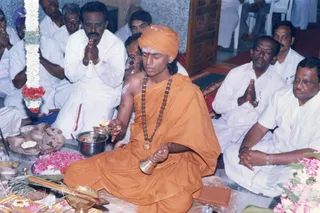 2003 - Homa and puja at a devotee's home in Tiruppur