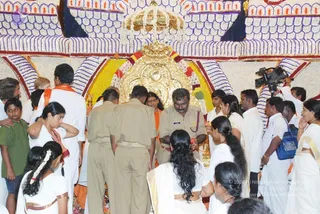 20080717 darshan 0012 CMP WM.jpg