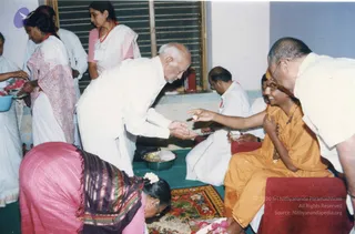 2002 - Pada puja and blessing citizens in Salem