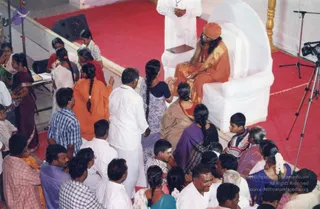 October 28 - 1 November 2004 - Mass Living Enlightenment Initiations in Tiruvannamalai