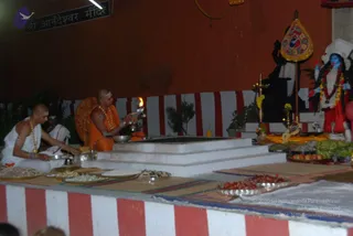 November 05 2010