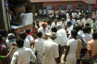 September 2006 - Sindhanur flood relief
