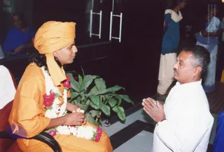 January 2004 - The SPH leaves India on Vijaya Yatra (world tour)