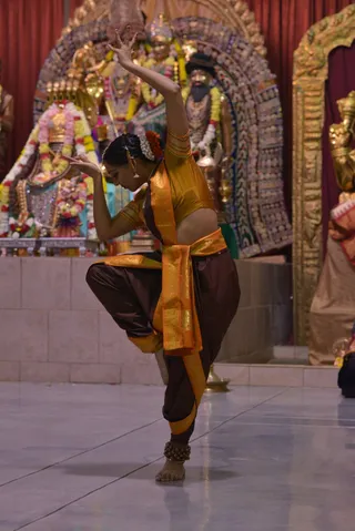 KAILASA-LOS-ANGELES--USA-2019-03-04-13U1hNQr96Eyk1sMyCvTQHvPfdBJ5k4P3.jpg