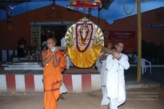 November 05 2010