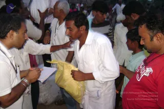 September 2006 - Sindhanur flood relief