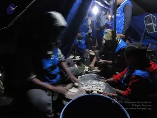2011 glimpses kailashyatra 01217 CMP WM.jpg