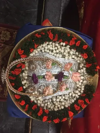 KAILASA-SEATTLE--USA-2021-01-01-18v3zo9gLBP0p4QCc7mJKureoyTLWInU1.jpg