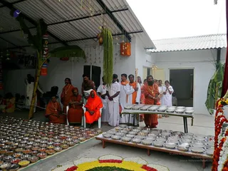 20080101 more-procession-temple 070554.jpg
