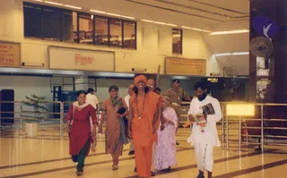October 17 2003 - Arrival in Mumbai for Ananda Spurana Convention
