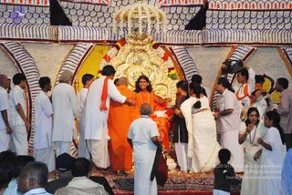 20080717 darshan 0797 CMP WM.jpg