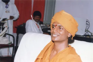 2003 - Home visit and mass Living Enlightenment initiation convention