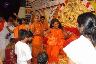 20080717 more darshan 0136 CMP WM.jpg
