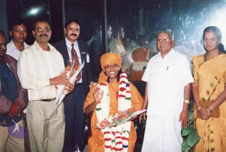 January 2004 - The SPH leaves India on Vijaya Yatra (world tour)