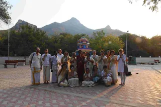 Oneness with the Avatar - Day 2 - Kailasa in Tiruvannamalai