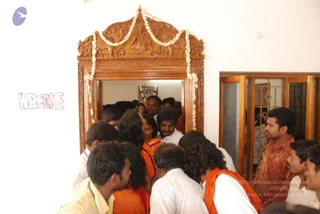 August 08 2009