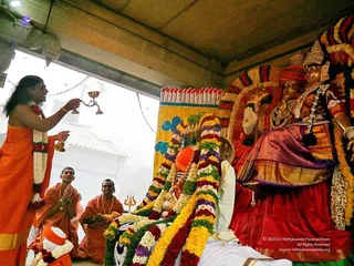 20080101 more-procession-temple 070425.jpg