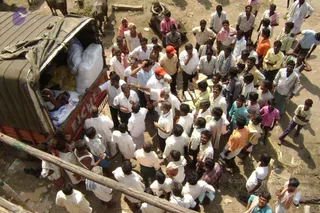 September 2006 - Sindhanur flood relief