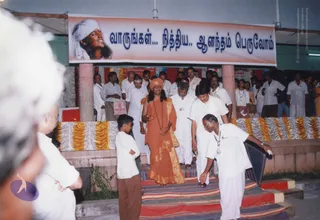 OCtober 6, 7, 8 2004 - 3 Mass Living Enlightenment Initiation conventions at Kancheepuram