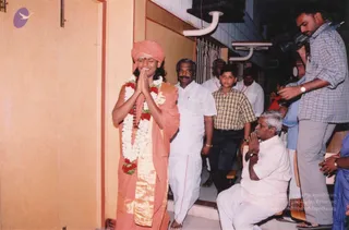 January 04 2004 - Mass Living ENlightenment initiation in Coimbatore