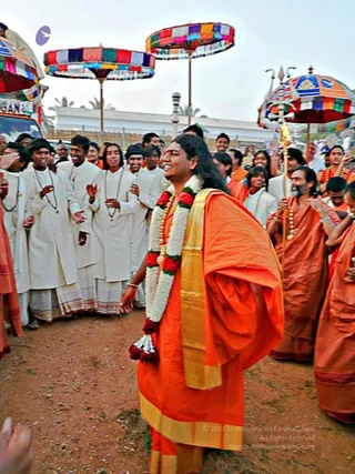 20080101 more procession 070072.jpg