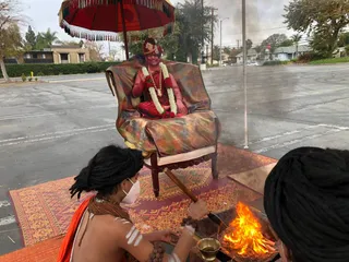 KAILASA-LOS-ANGELES--USA-2020-12-25-1SzzkGKTveUNO1sbqE1j0SZVcBo 7jkvG.jpg