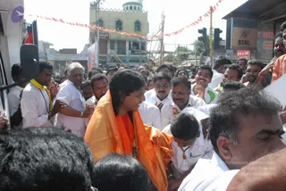 August 03 2009