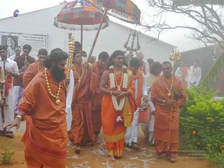 20080101 more-procession-temple 070356.jpg