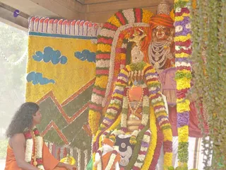 20080101 more-procession-temple 070594.jpg