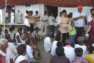 September 2006 - Sindhanur flood relief