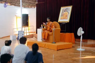 2010-WELCOMING-SWAMIJI-AND-BHAKTHI-SPURANA-CONVENTION