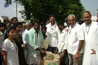 September 2006 - Sindhanur flood relief