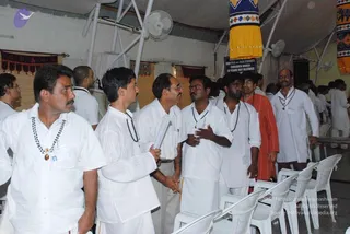 20080717 darshan 0800 CMP WM.jpg
