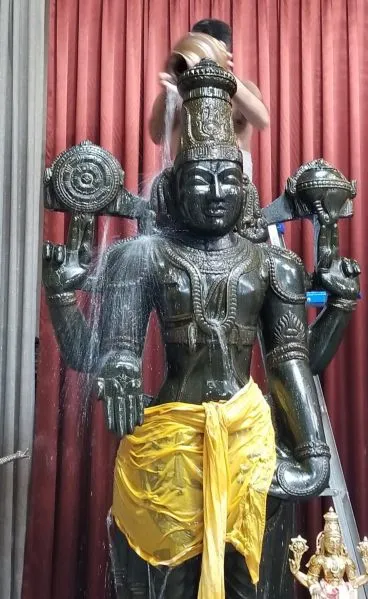 KAILASA-LOS-ANGELES--USA-2020-12-20-1SiQEE3nsi8F1JgoE05DGyyKrDDSj8K17.jpg