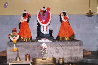 2002 Visit-to-Murugan-Temple AFP-13562