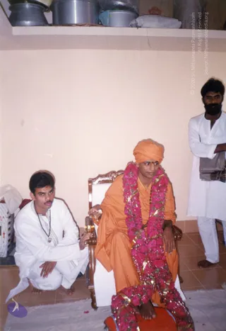 2002 Visit-to-Murugan-Temple AFP-13562
