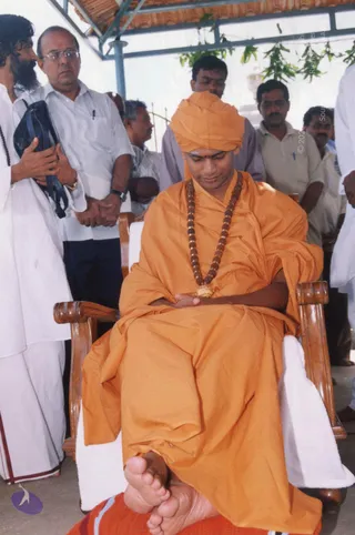 2002 Visit-to-Murugan-Temple AFP-13562
