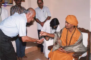 2002 Visit-to-Murugan-Temple AFP-13562