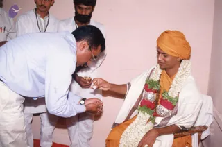 2002 Visit-to-Murugan-Temple AFP-13562