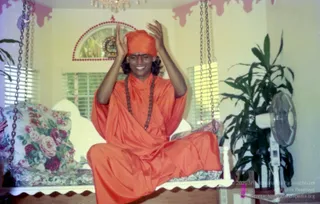2003-Glimpses-from-Vijaya-Yatra-world-tour