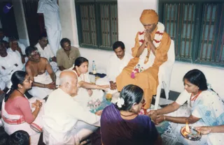 2003-Glimpses-of-House-Visit-and-Paada Pooja