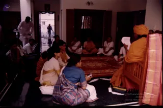 2003-Visit-to-devotees-House-Chennai