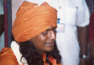 2004-Kanchipuram-House-Visit-And-Paada-Pooja