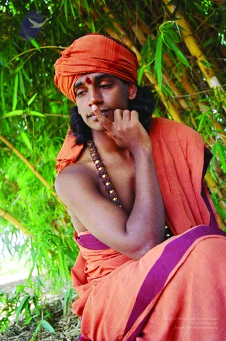 2004-ManyMoods Of The Master