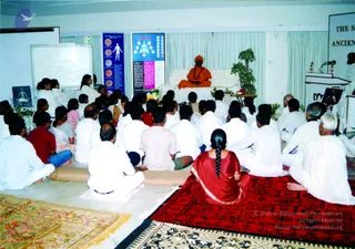 2004-ManyMoods Of The Master