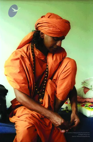 2004-ManyMoods Of The Master
