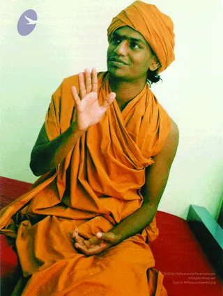 2004-ManyMoods Of The Master