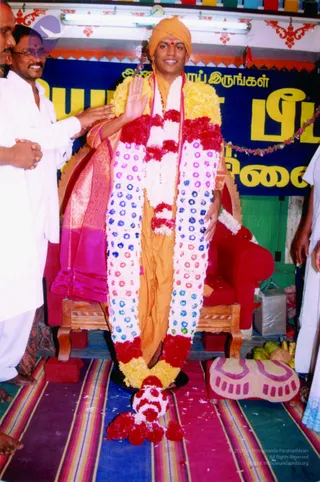 2004-ManyMoods Of The Master