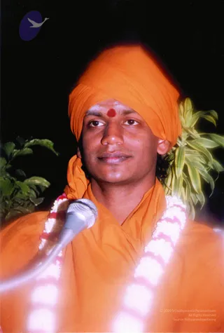 2004-ManyMoods Of The Master