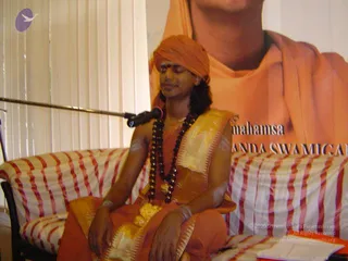 2004-SPH-JGM-Vijaya-Yatra-To-Malaysia-And-Singapore